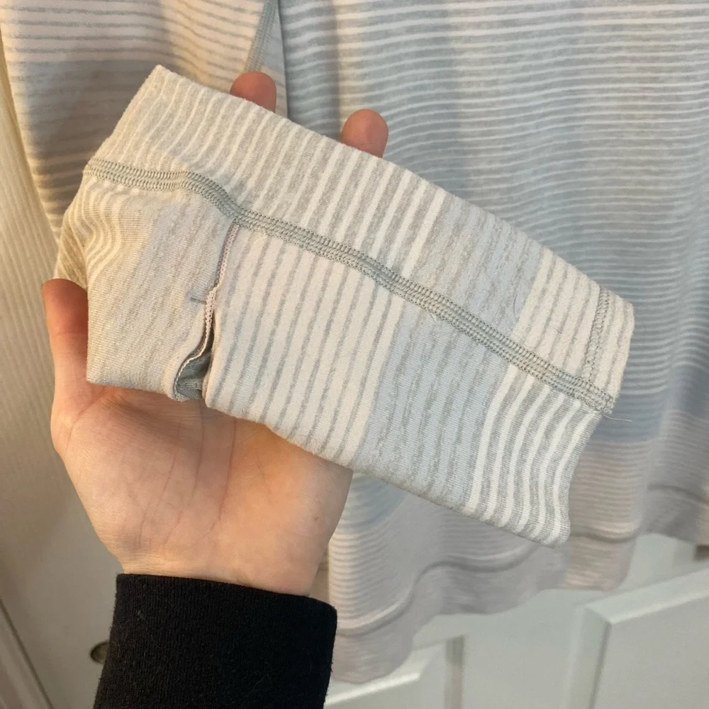 lululemon | size 10 gray and white striped Think Fast Long Sleeve - Picture 9 of 10